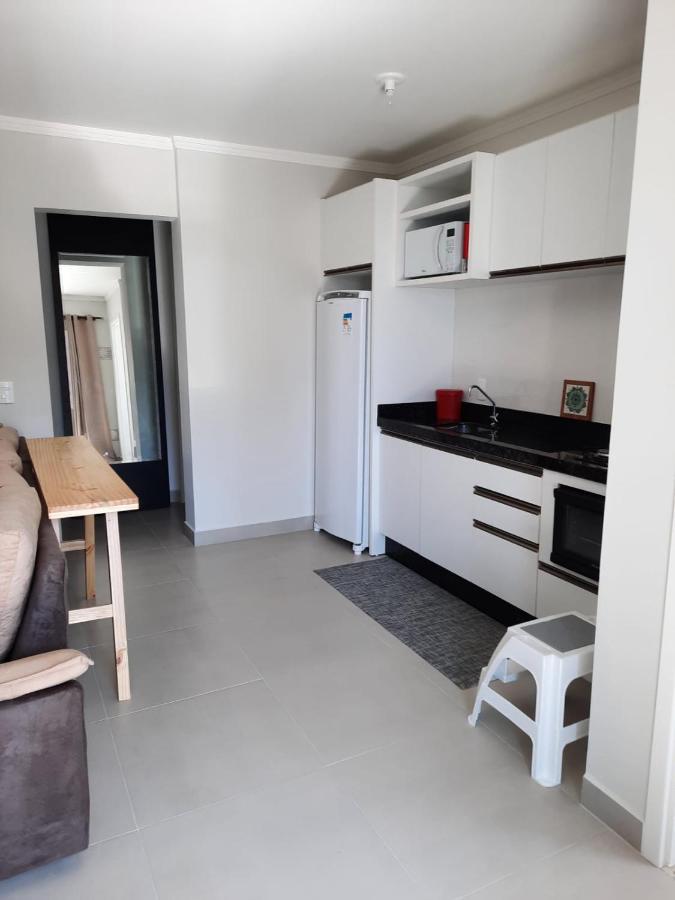 Agradavel Apartamento Em Bairro Silencioso... Camboriu Eksteriør billede