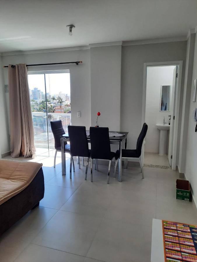 Agradavel Apartamento Em Bairro Silencioso... Camboriu Eksteriør billede