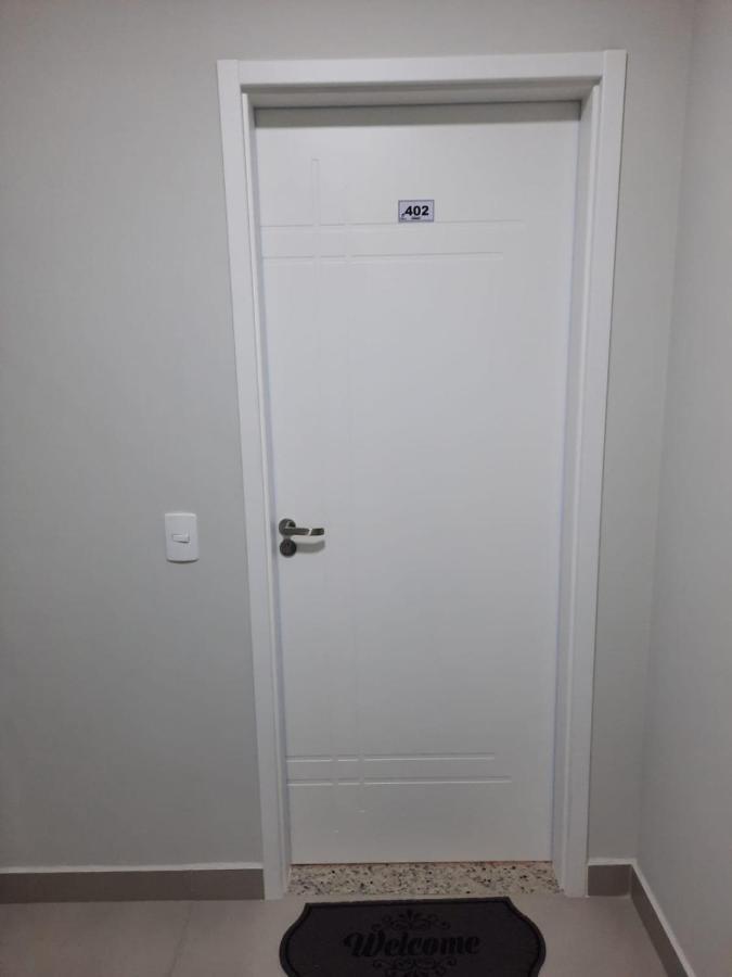 Agradavel Apartamento Em Bairro Silencioso... Camboriu Eksteriør billede